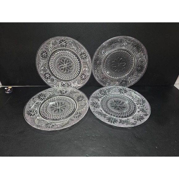 Indiana Glass Tiara Luncheon Plates, Set of 4 Crystal Plates, Sandwich Pattern - Picture 1 of 8